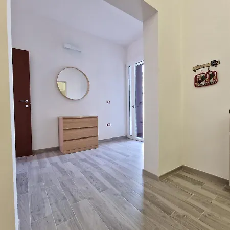 Climatizzato Nel Centro Storico Ugentino 아파트 *